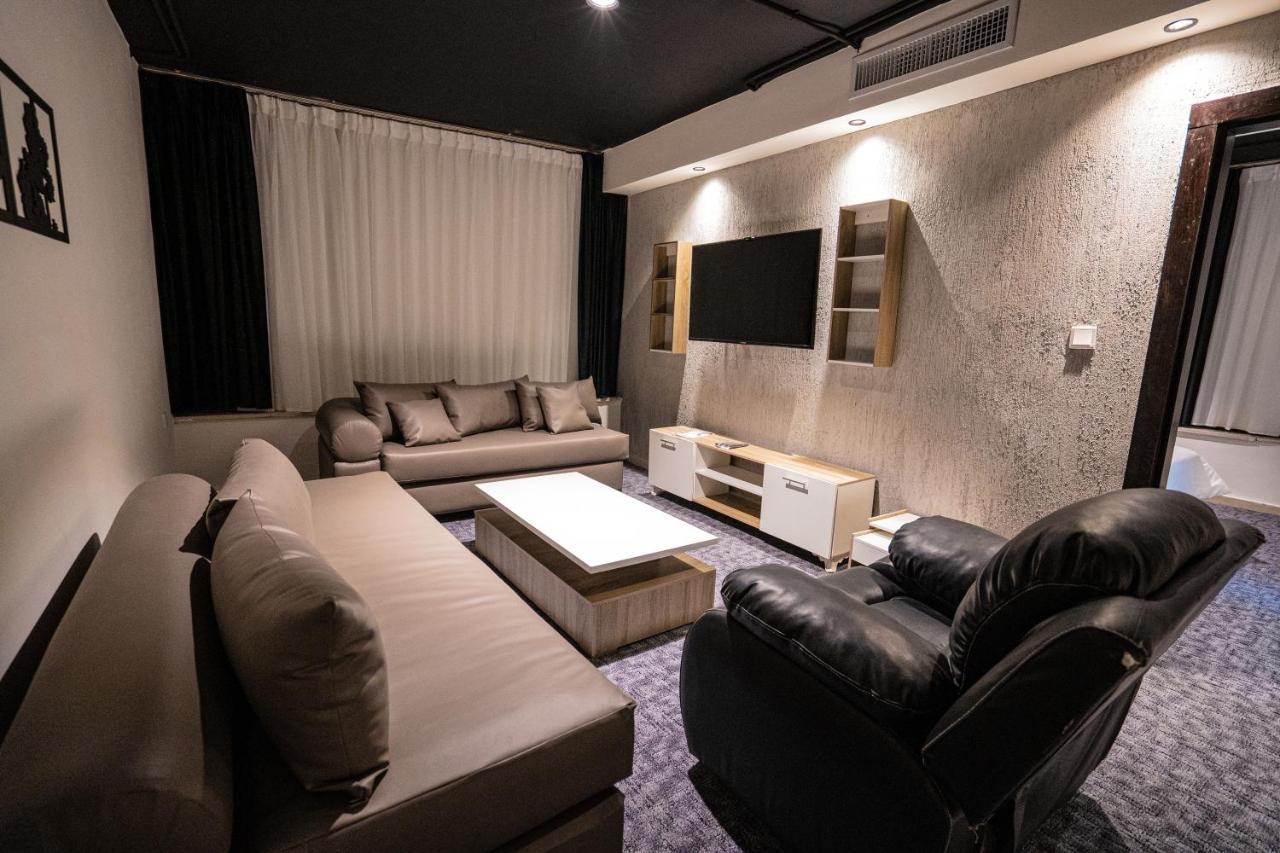 Diamond Hotel Аман Екстериор снимка